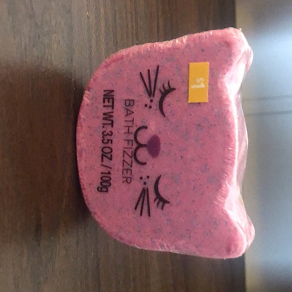 1 Bath Fizzer and 1 Bath Bombs 12pcs - Picture 2 of 3